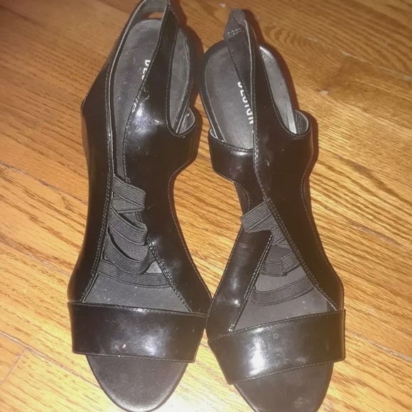 2/$25 Design Lab Black shiny vinyl stiletto cage heels - Picture 4 of 7